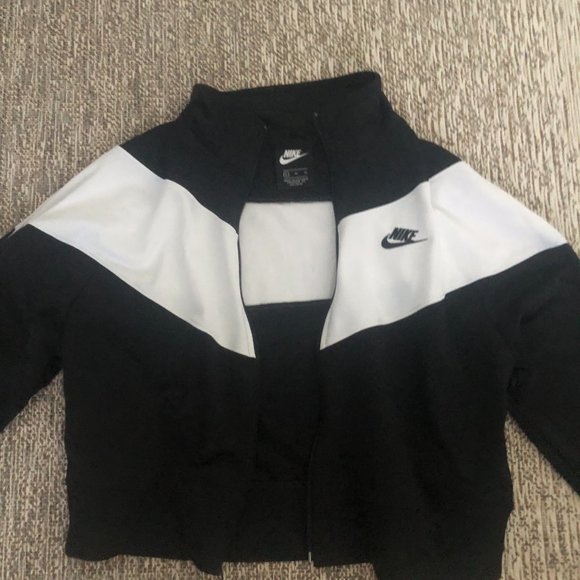 Nike Zip Up - Picture 2 of 3